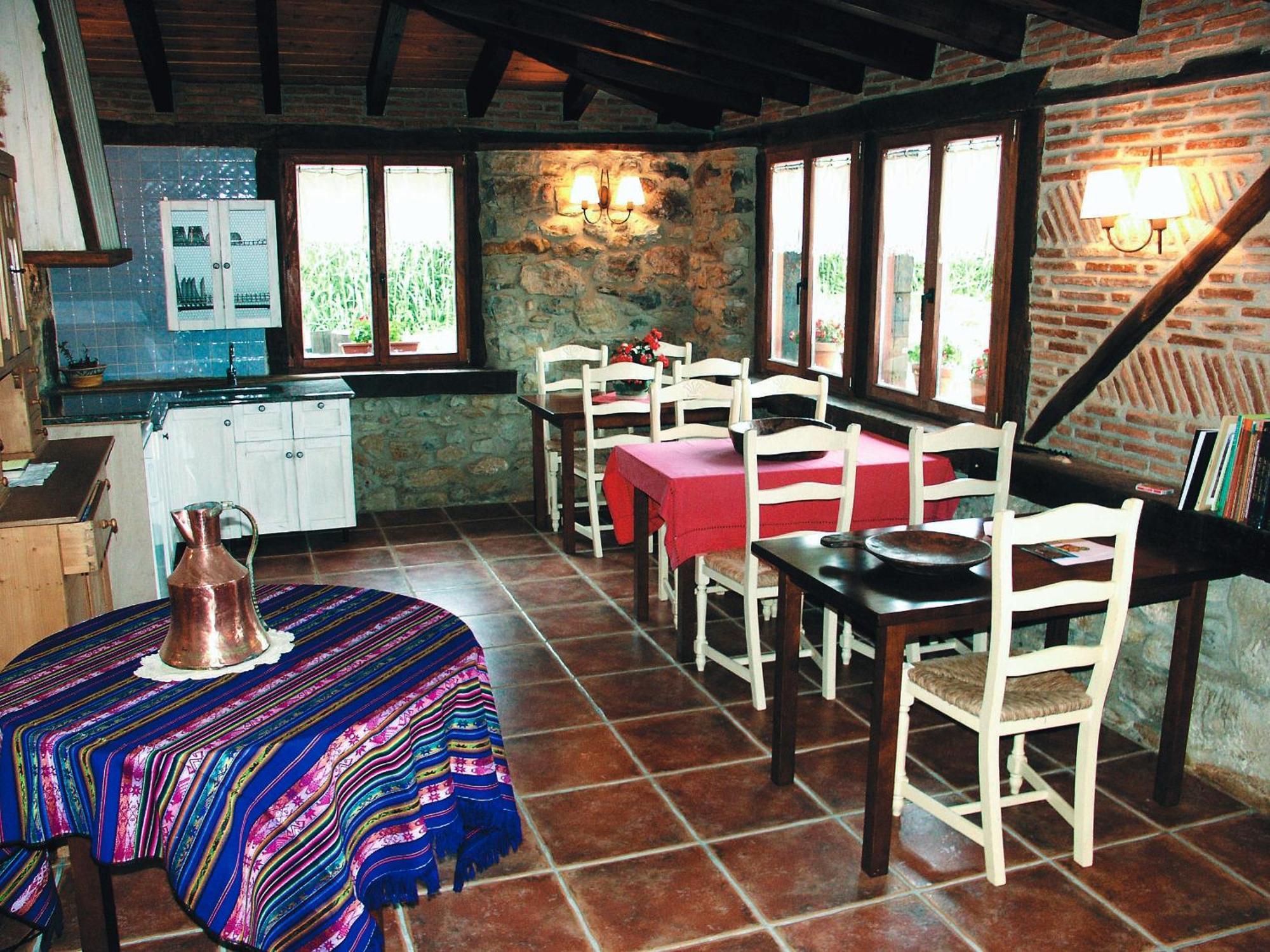 Aristieta Guest House Ajangiz Ngoại thất bức ảnh